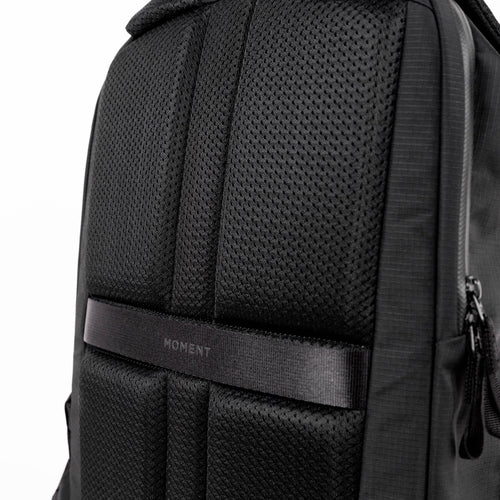 Moment Everything Backpack 21L - Black