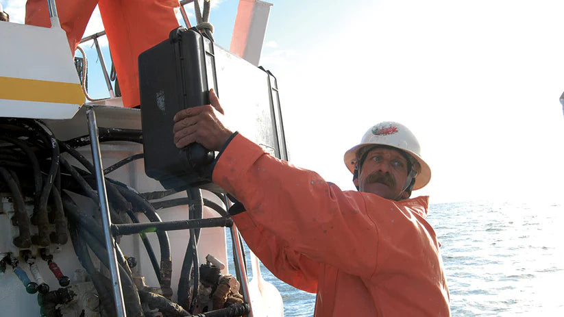 Pelican 1550 Protector Case with Foam - Black