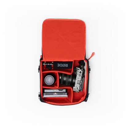Moment Everything Camera Insert 8L - Black