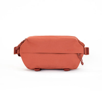 Moment Fanny Sling Bag 2L - Clay