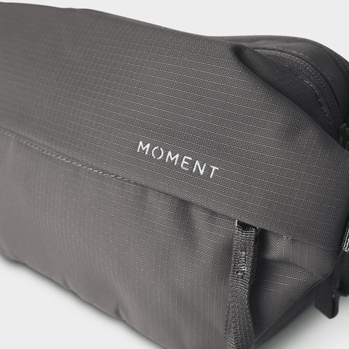 Moment Bag Everything Sling 2L - Grey