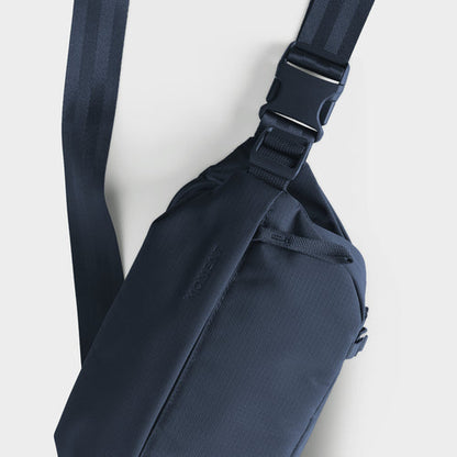 Moment Bag Everything Sling 2L - Navy