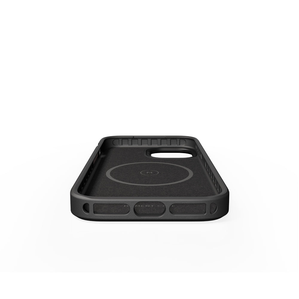 Moment with MagSafe Case iPhone 15 - Black