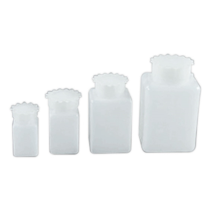 Aptaca Square Bottle with Inner Closure and Screw Cap 100ml Graduated HDPE - Clear x215