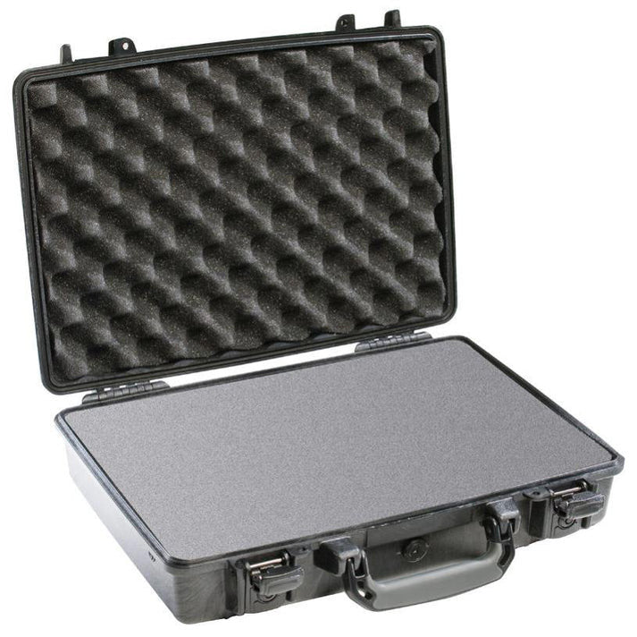 Pelican 1470 Protector Case with Foam - Black