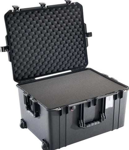 Pelican 1637 Air Case with Foam - Black