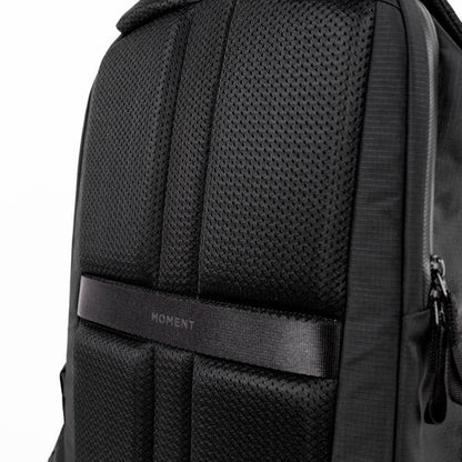 Moment Everything Backpack 21L - Black