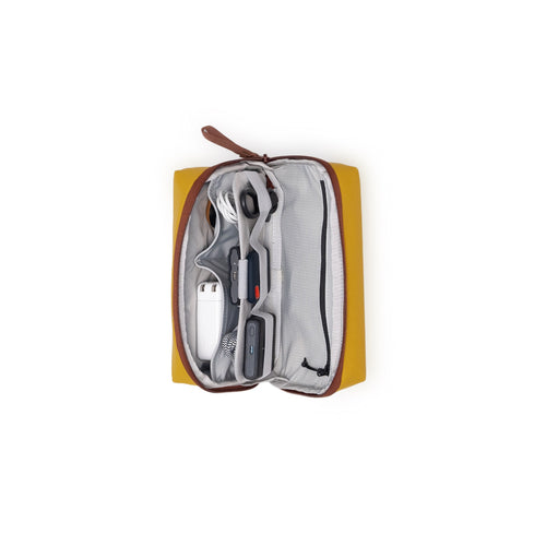 Moment Tech Organiser - Workwear